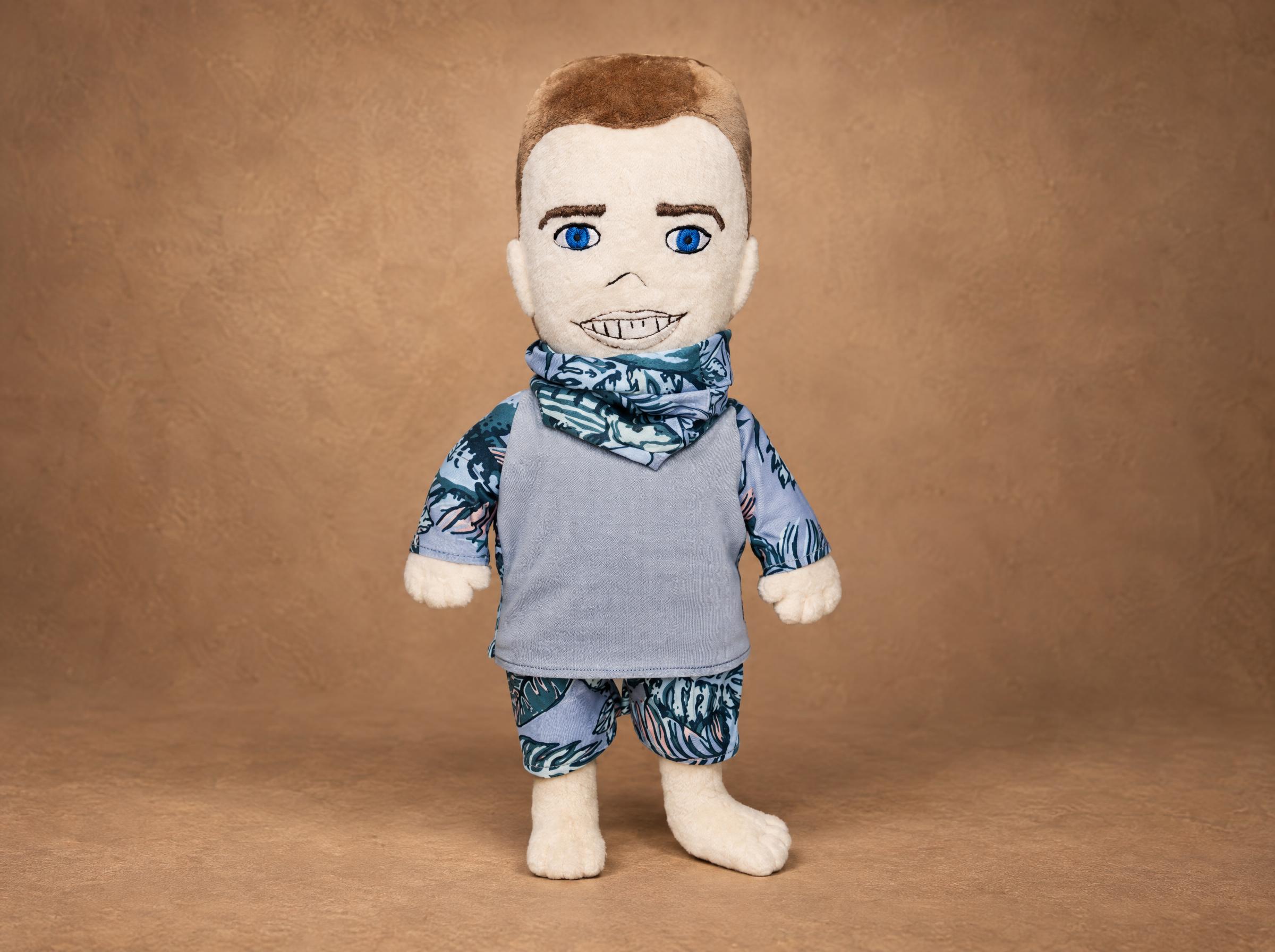 Fisherman doll from photos, cap off: short brown hair, blue embroidered eyes and a wide grin, made to order