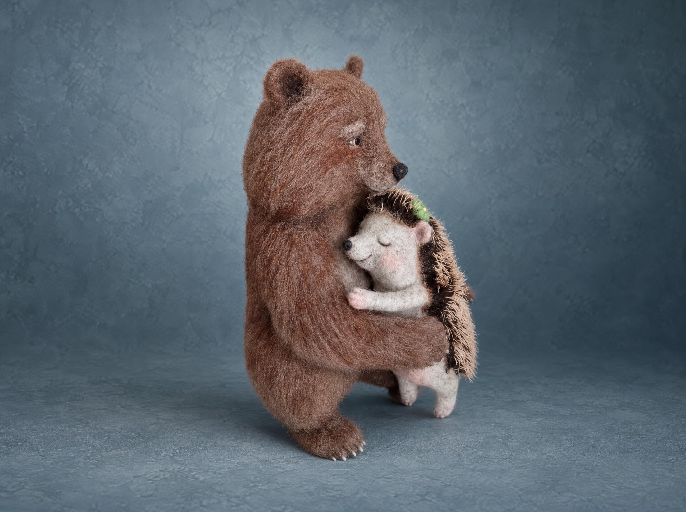 Needle-felted brown bear hugging a sleepy hedgehog, a custom love gift plush handmade to order for a couple