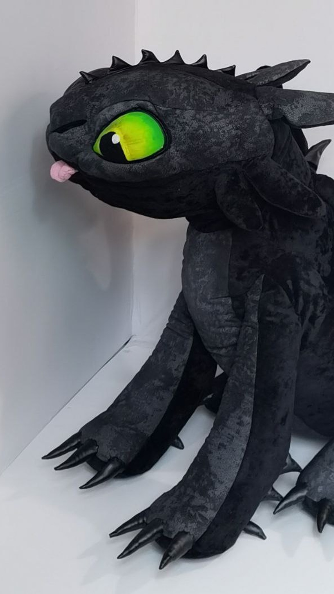Custom HTTYD plush of Toothless crouching low with his tongue out, green eyes and long black claws, made to order