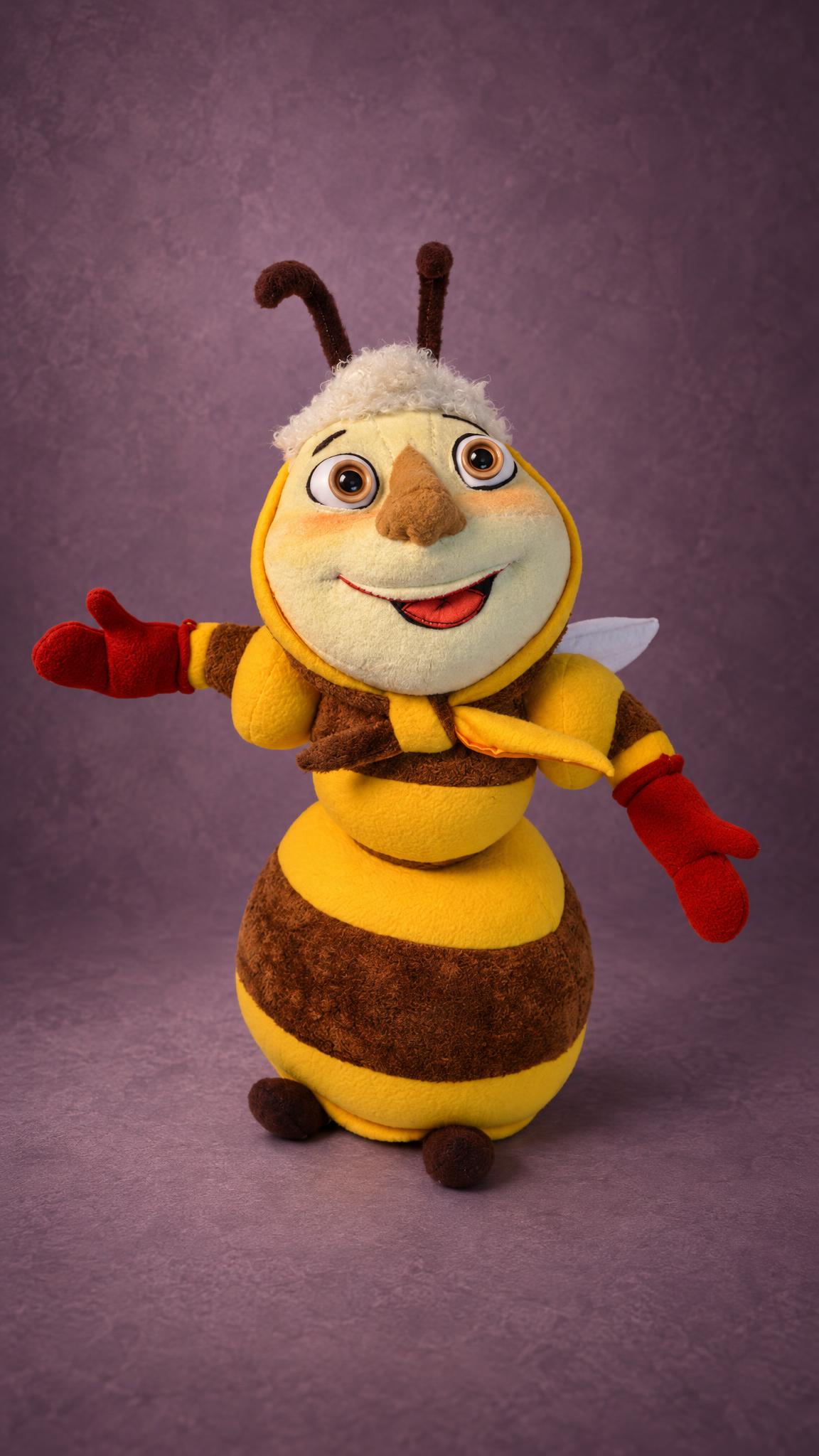 Custom Granny Kapa plush from the Luntik cartoon, made to order: striped bee body, rosy cheeks, one arm waving