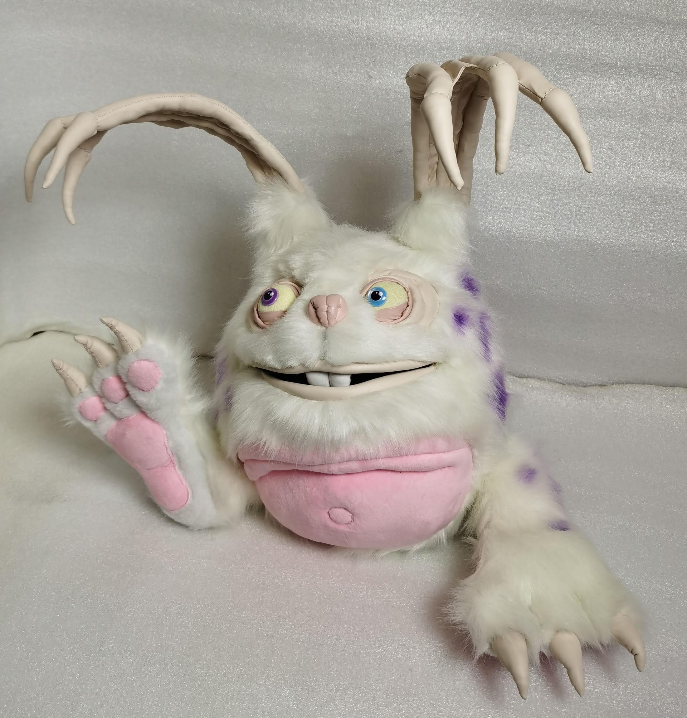 Blabbit plush waving Handmade Blabbit plush waving a pink paw, mismatched eyes and buck teeth, a My Singing Monsters plush to order