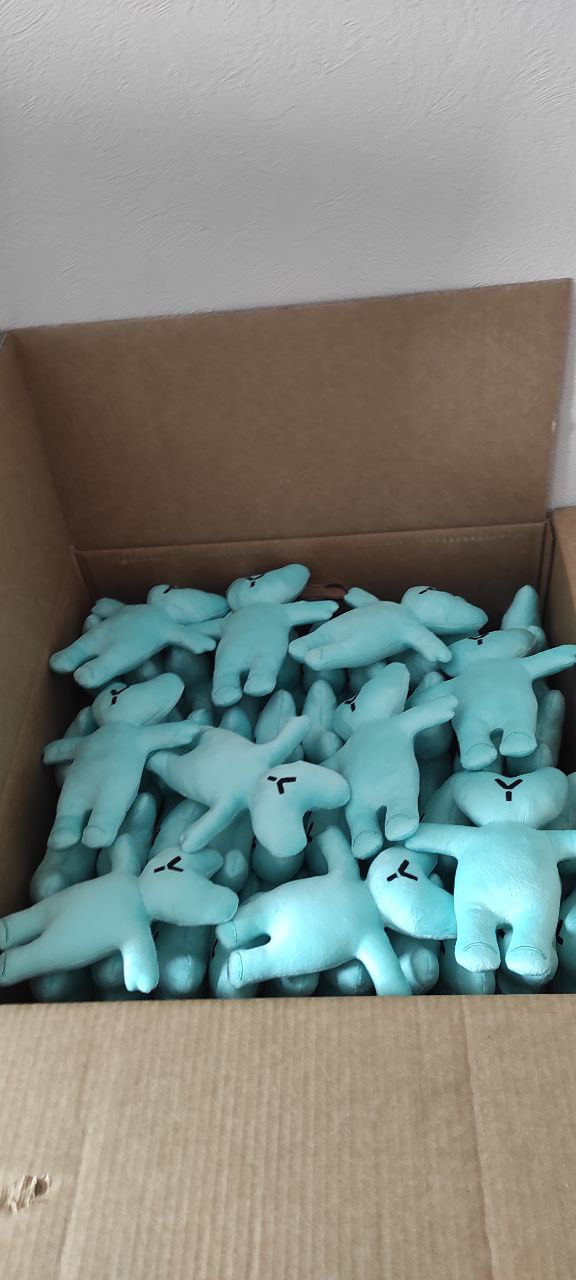 Box of branded teddy bears Box of branded teddy bears with embroidered logos, mint plush corporate gifts packed and sewn to order