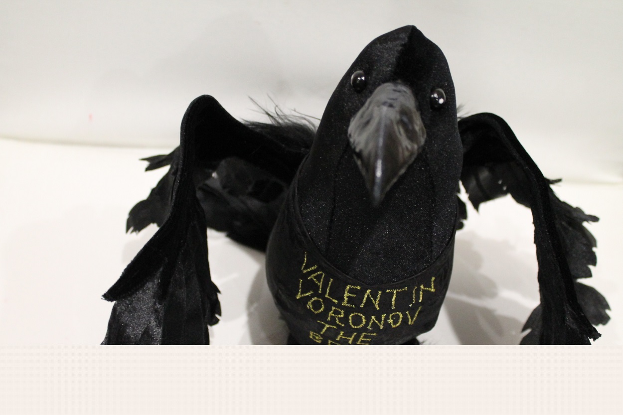 Custom raven plush gift Custom raven plush with half-open wings, black glass eyes and a hand-painted vest, sewn to order as a gift