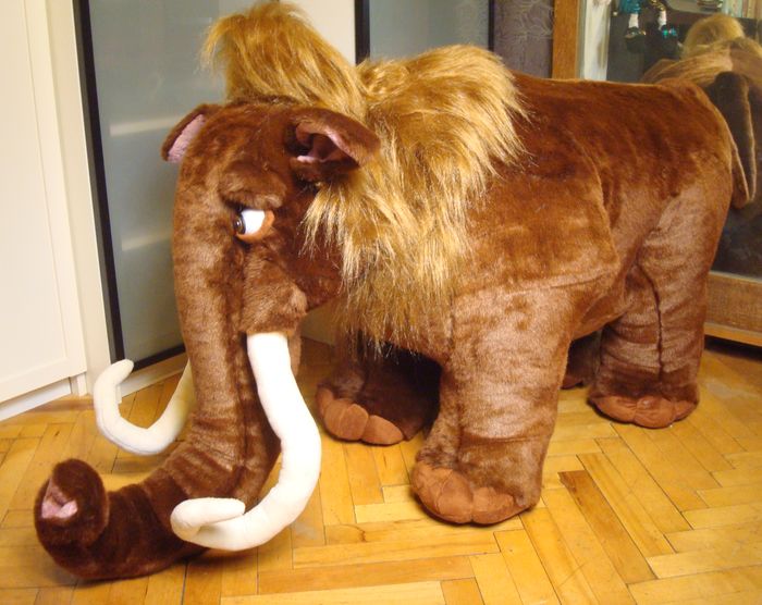 Giant woolly mammoth stuffed animal, Manny Giant woolly mammoth stuffed animal of Manny from Ice Age, 1 m long, built for a small child to climb on, custom
