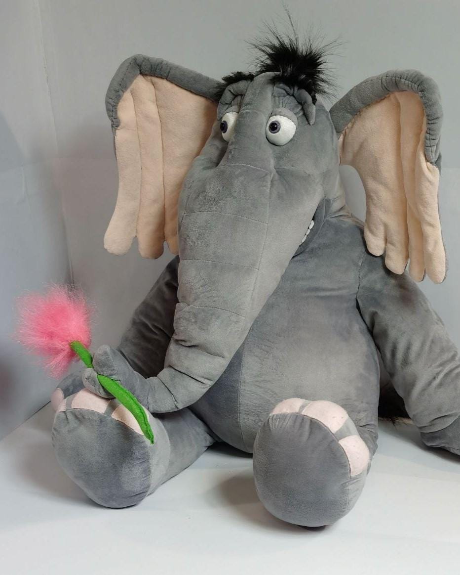 Horton elephant plush with his clover Handmade Horton elephant plush, 50 cm, with big pink-lined ears and a pink clover, made to order