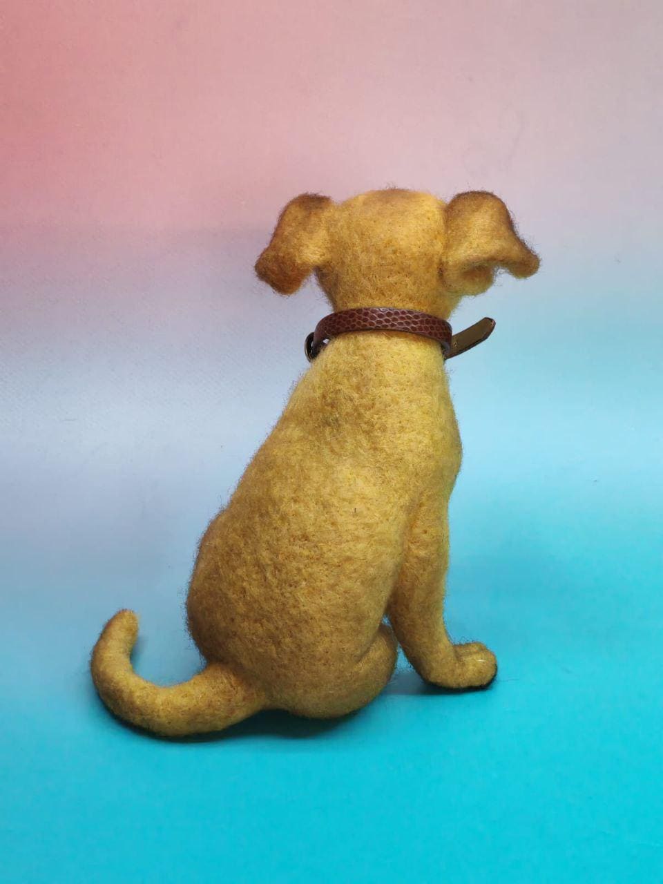 Memorial dog replica, tail and collar Memorial dog replica in golden felted wool with a curled tail and brown collar, made to order from pet photos