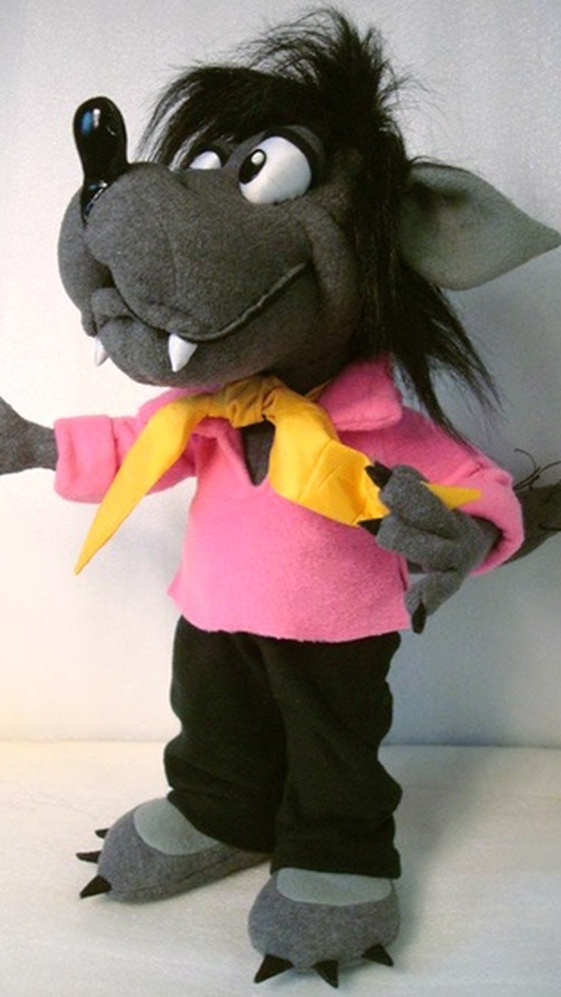 Soviet cartoon wolf plush from Nu, Pogodi!, handmade to order: sly grin, yellow neckerchief, pink shirt